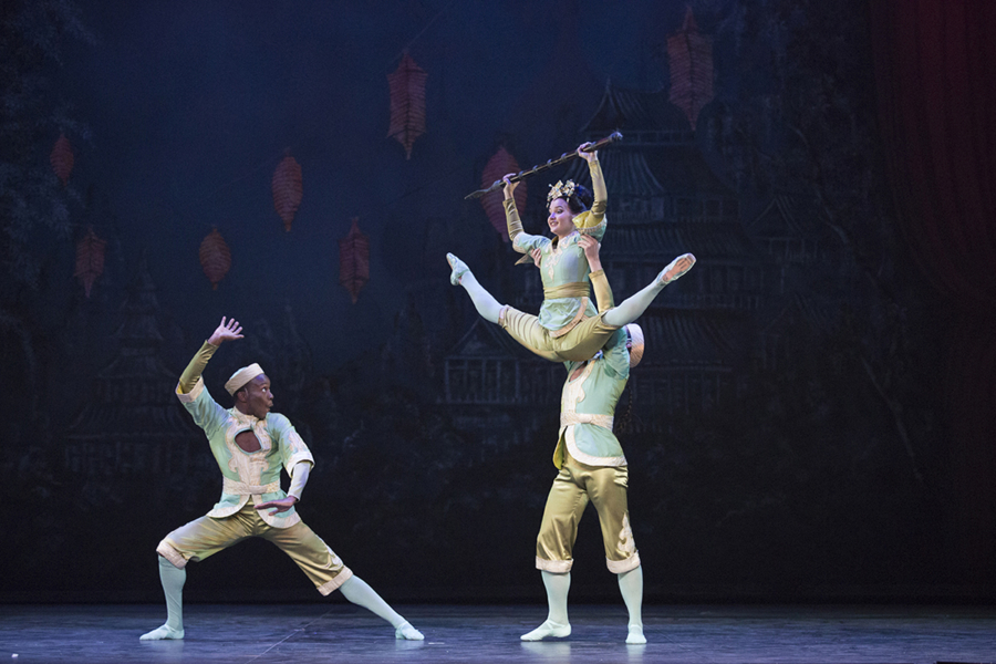 805_ENB_nutcracker_monicalou_11_2017